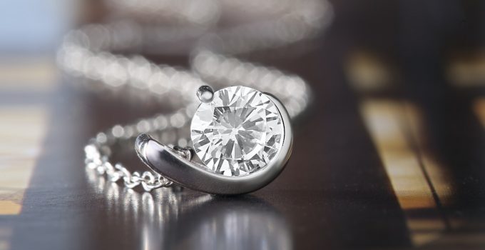 5 Unique Personalized Jewelry Ideas To Try in 2024