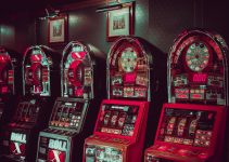 Why are Famous Vegas Slots So Different from Other Casino Games?