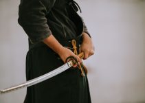 What should I look for when buying a katana Online