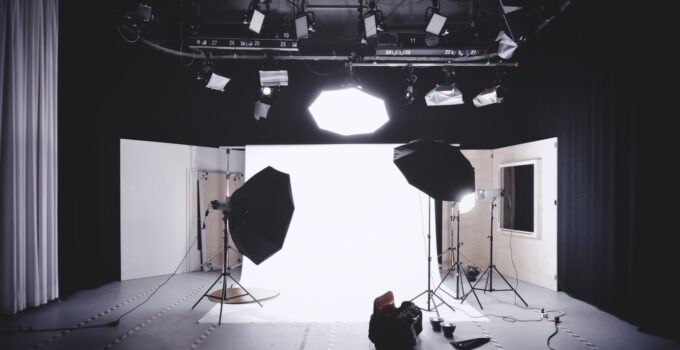 4 Mistakes to Avoid When Buying a Photography Backdrop – 2024 Guide