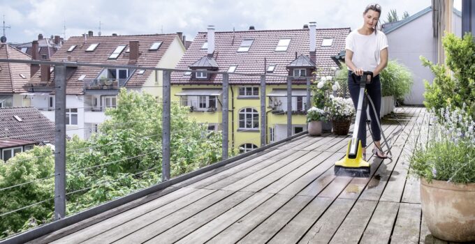 How to Safely and Effectively Power Wash Your Wood Deck