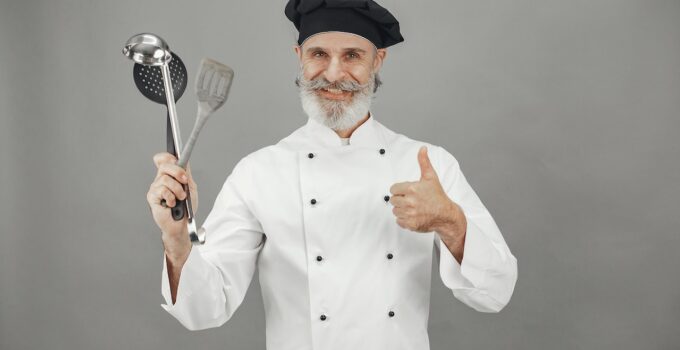 How to Keep Your Chef Uniform Looking New and Clean