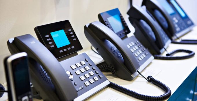 Business Phone Solutions 101 - Choosing the Right System for Your Company - 2024 Guide