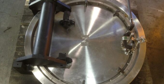 Stainless Steel Manways for Tanks-Exploring Applications, Types, and Efficiency Tips