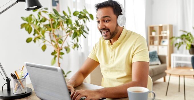 Remote Work Opportunities in the Gulf: Flexible Job Options for Indian Job Seekers