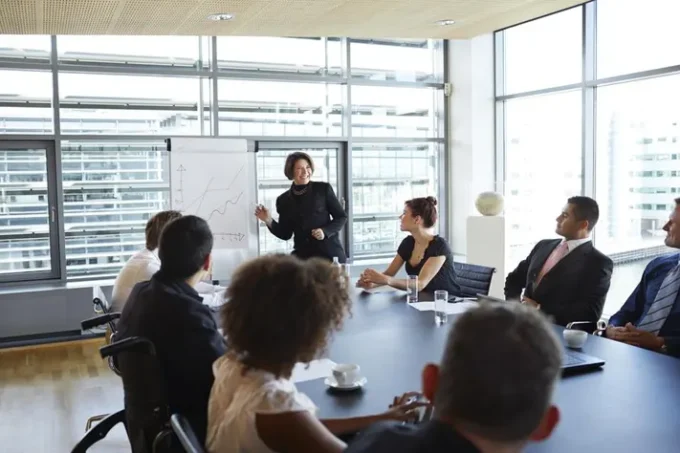 Building Strategic Conversations in the Boardroom